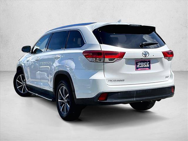 Used 2019 Toyota Highlander XLE FWD image 13