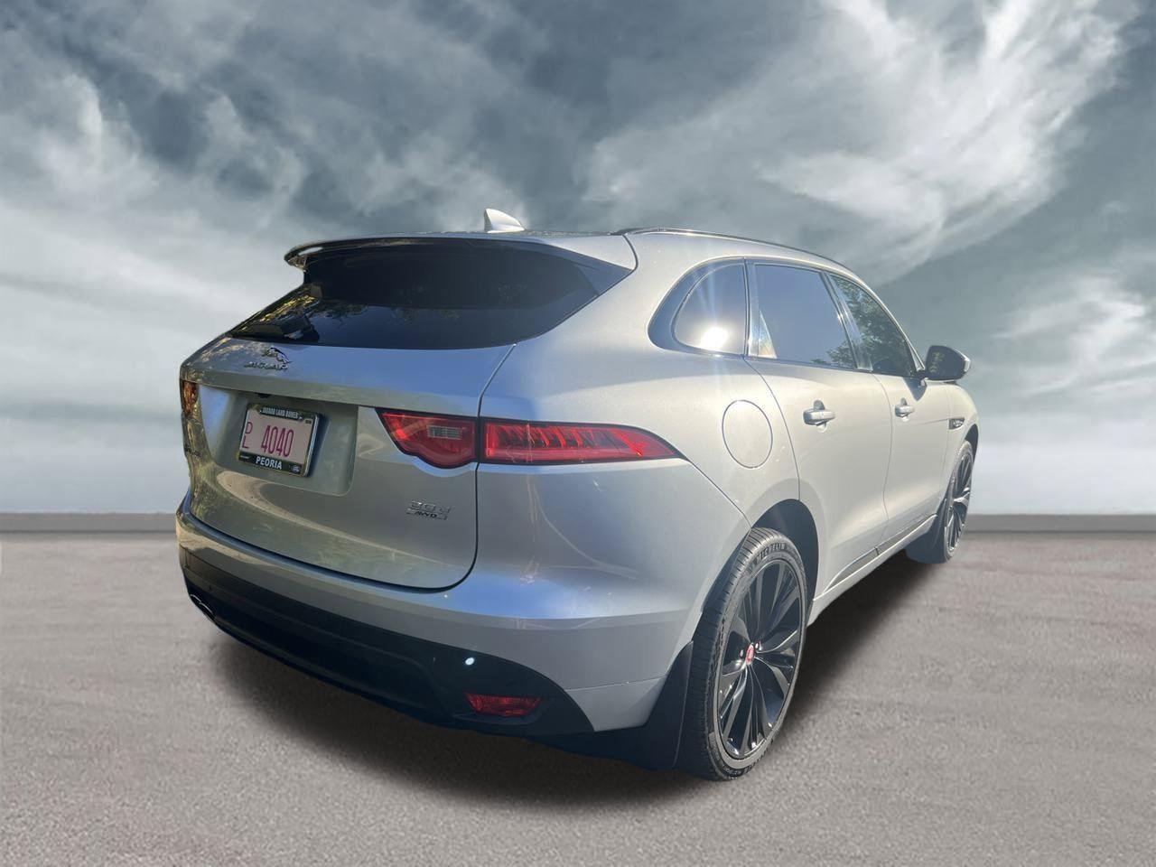 Used 2018 Jaguar F-PACE R-Sport AWD/4WD image 5