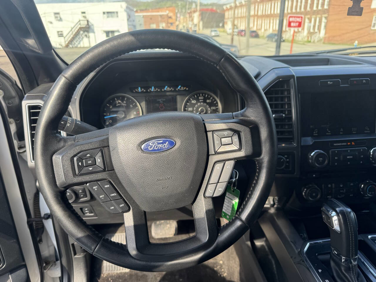 Used 2018 Ford F150 XLT w/ Equipment Group 302A Luxury AWD/4WD image 16