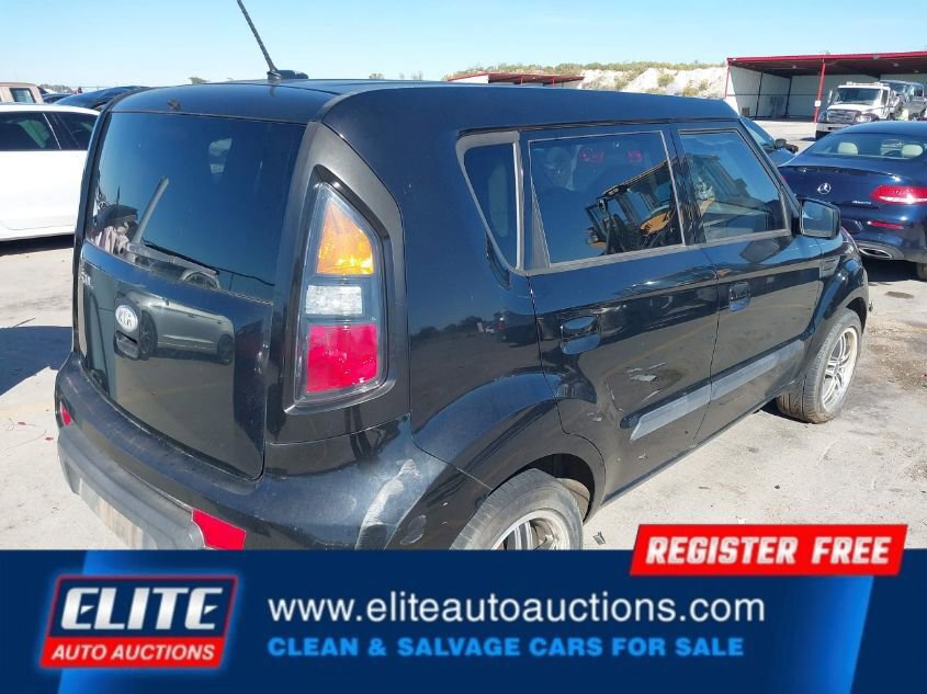 Used 2010 Kia Soul ! image 8