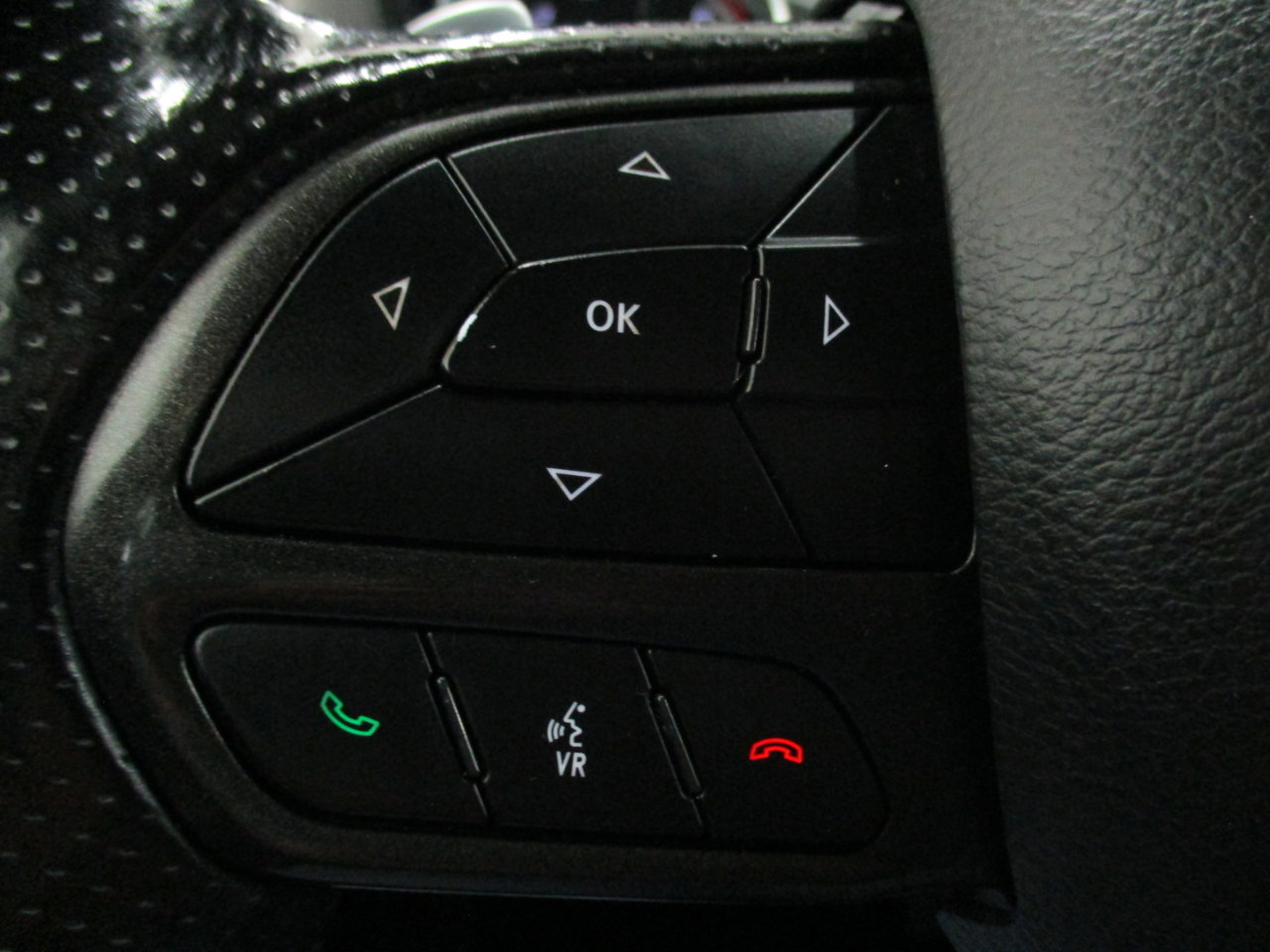 Used 2022 Dodge Charger SXT w/ Cold Weather Package image 21