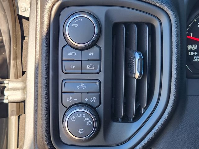 Used 2025 Chevrolet Silverado 1500 Custom image 21