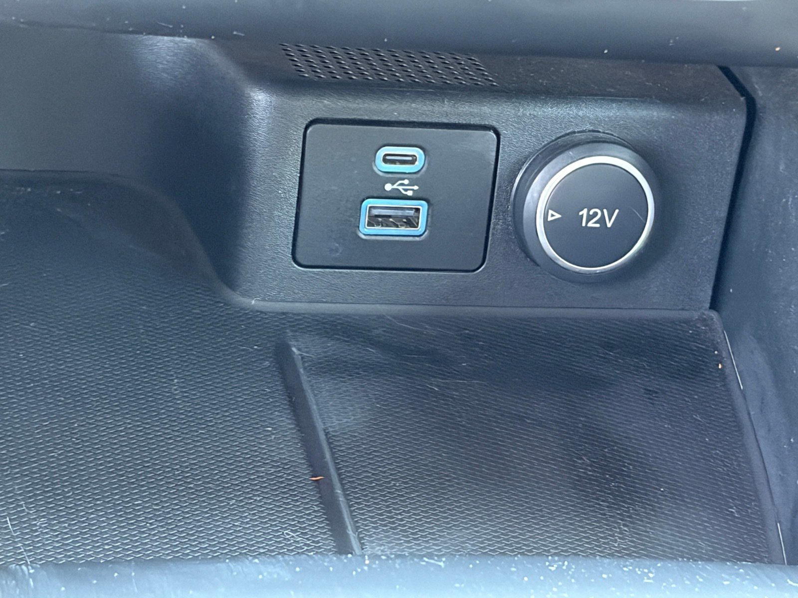 Used 2020 Ford Escape SEL FWD image 26