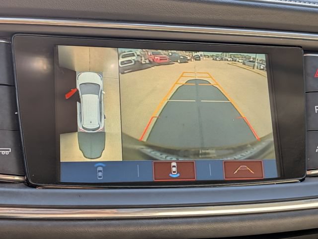 Used 2018 Buick Enclave Premium w/ Experience Buick Package FWD image 17