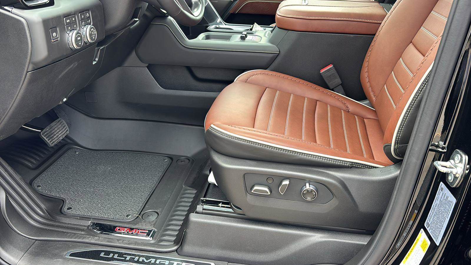 New 2026 GMC Sierra 2500 Denali Ultimate image 15