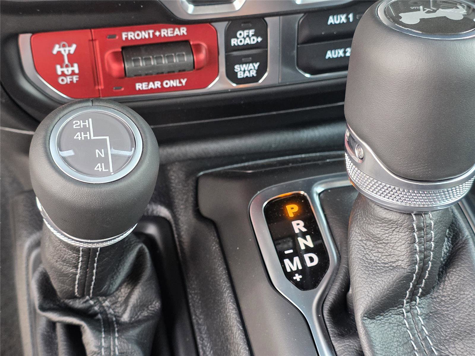 New 2026 Jeep Wrangler Unlimited Rubicon w/ Xtreme 35 Tire Package image 24