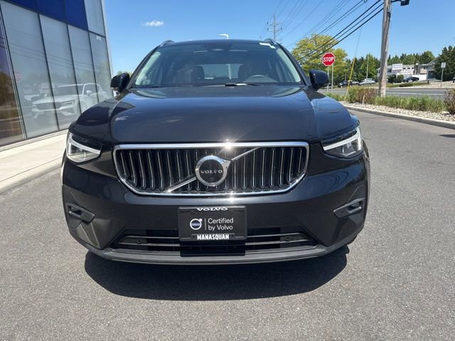 Certified 2025 Volvo XC40 B5 Plus AWD/4WD image 7