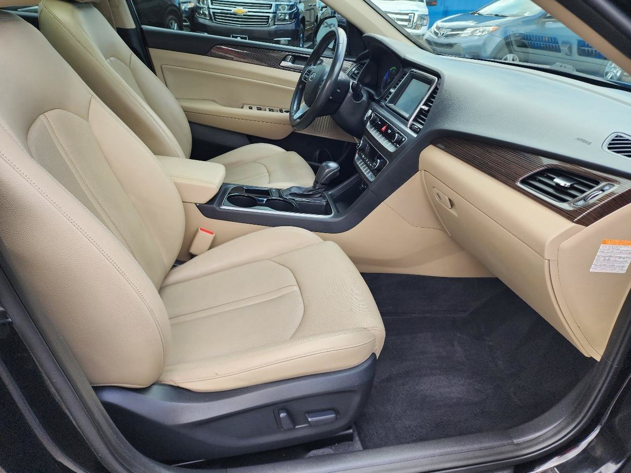 Used 2018 Hyundai Sonata Limited FWD image 28