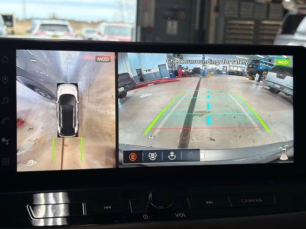 Certified 2026 Nissan Rogue SL AWD/4WD image 33