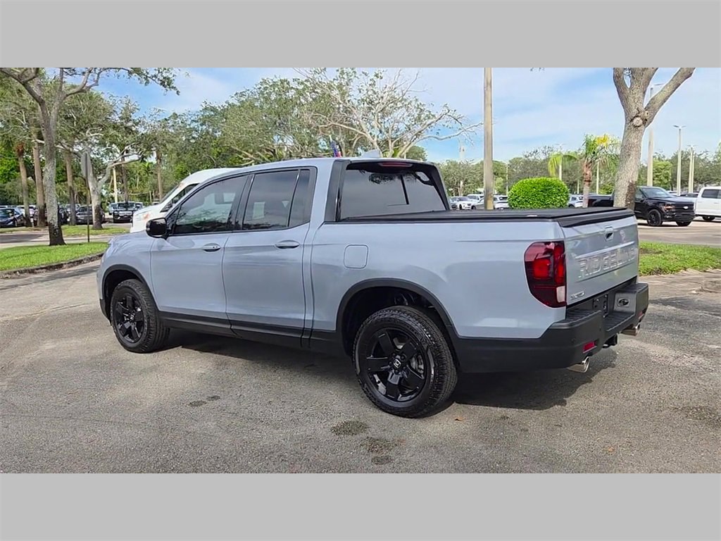 Used 2025 Honda Ridgeline Black Edition image 47