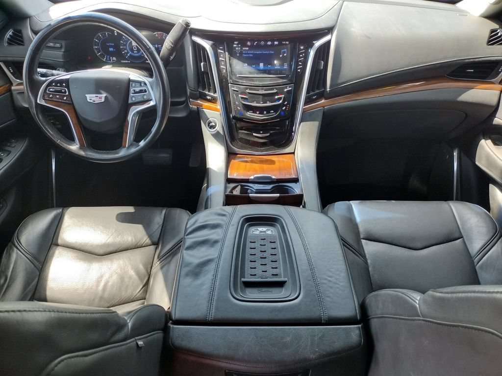 Used 2017 Cadillac Escalade ESV Premium Luxury AWD/4WD image 7