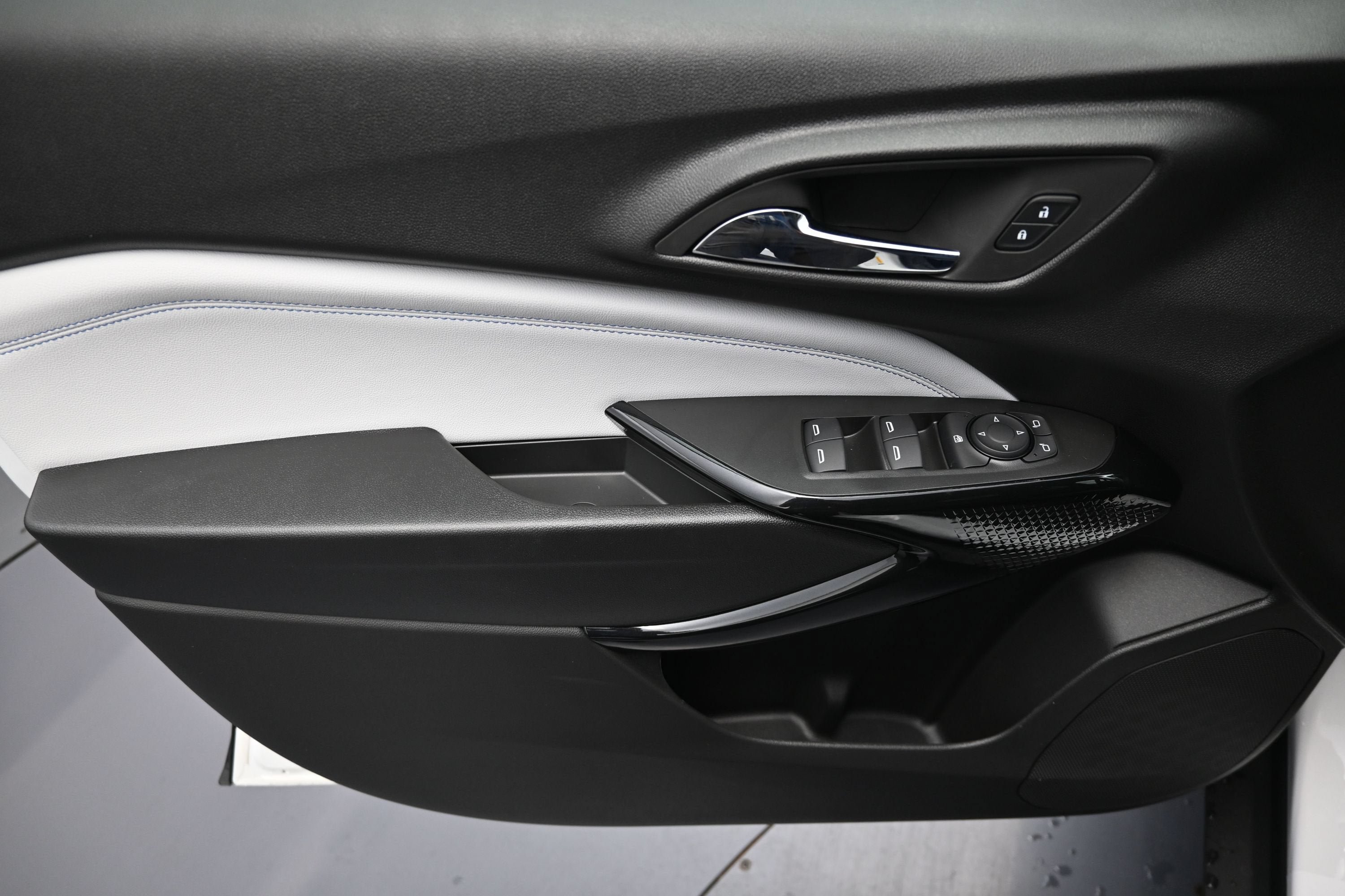 New 2026 Chevrolet Trax LT w/ Driver Confidence Package FWD image 25