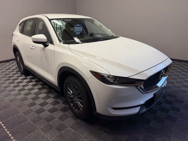Used 2017 MAZDA CX-5 Sport image 2