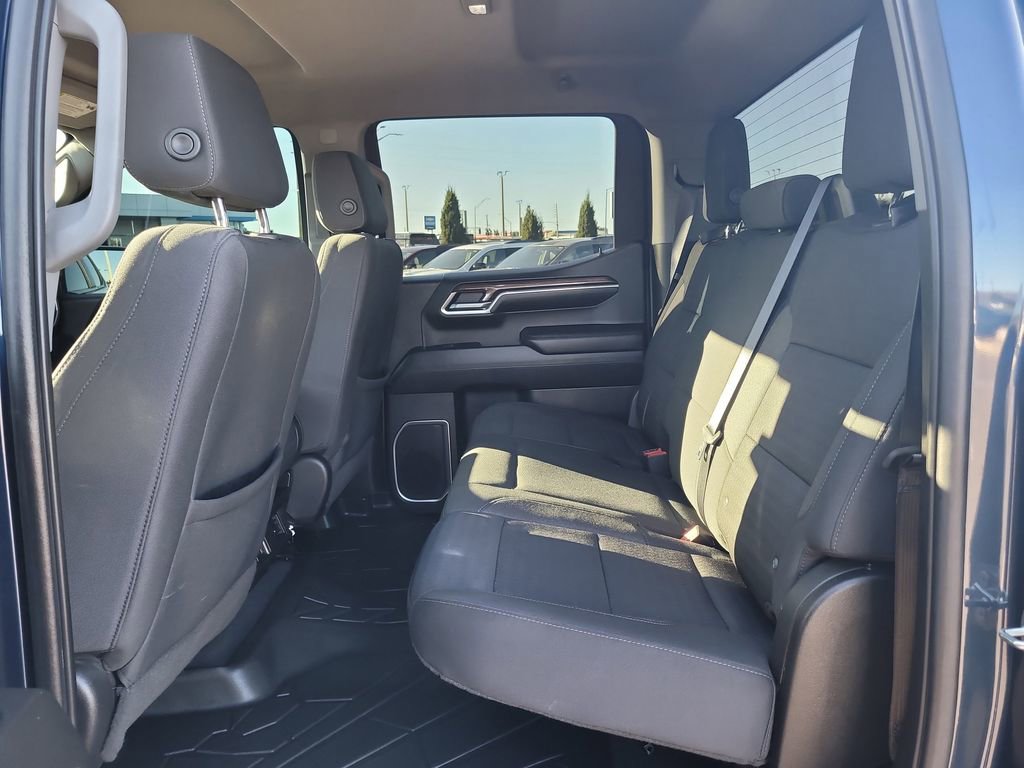 Used 2022 Chevrolet Silverado 1500 LT image 11