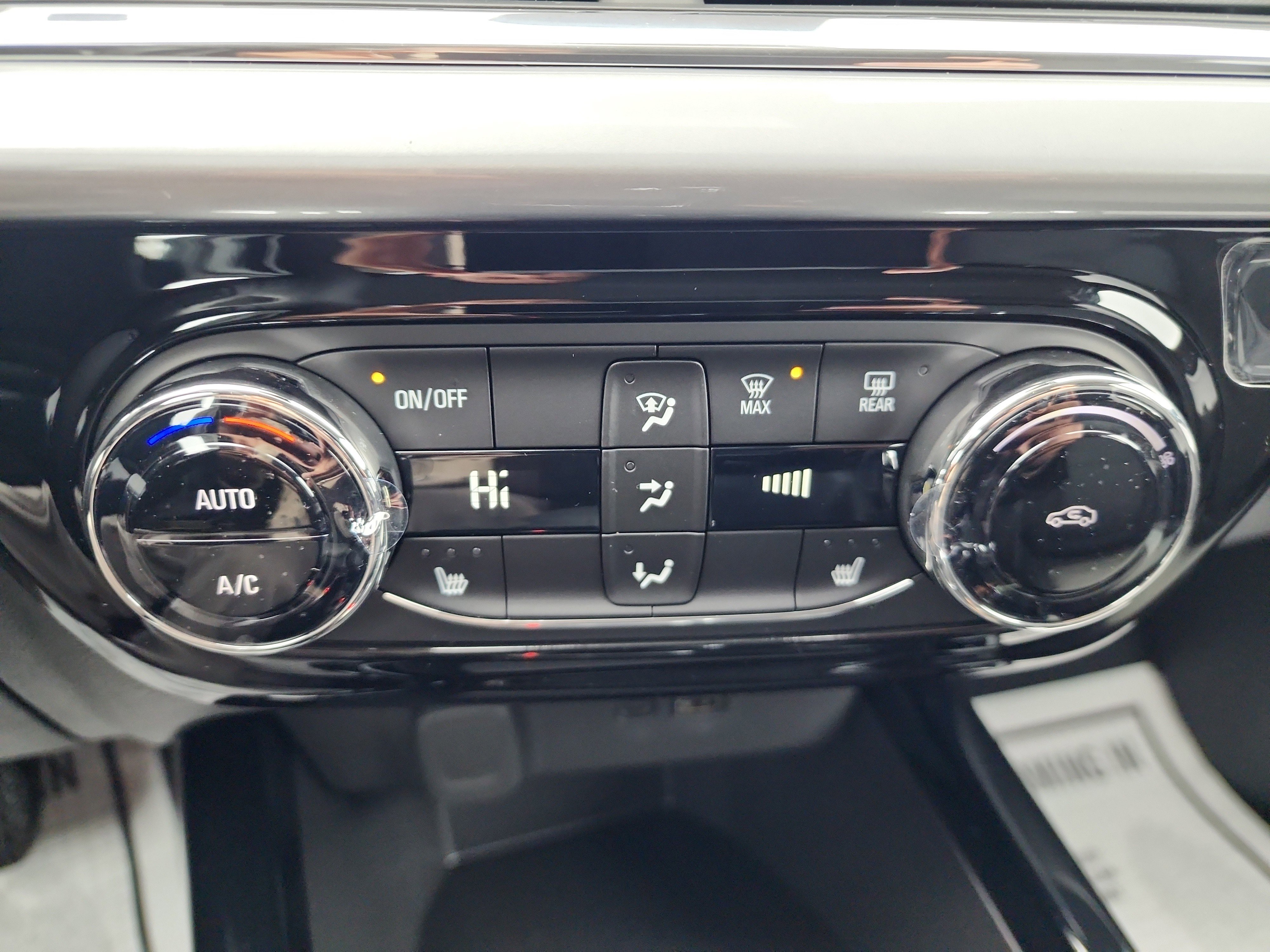 New 2026 Chevrolet Trax LT w/ LT Convenience Package image 14