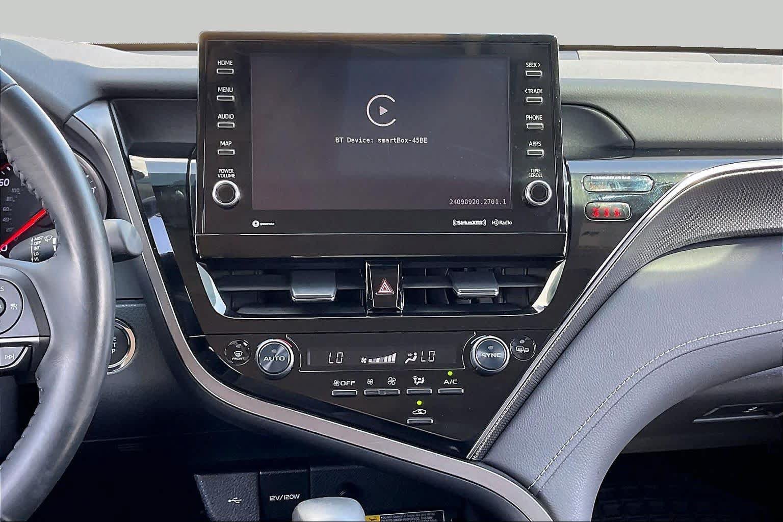 Used 2021 Toyota Camry XSE FWD image 7