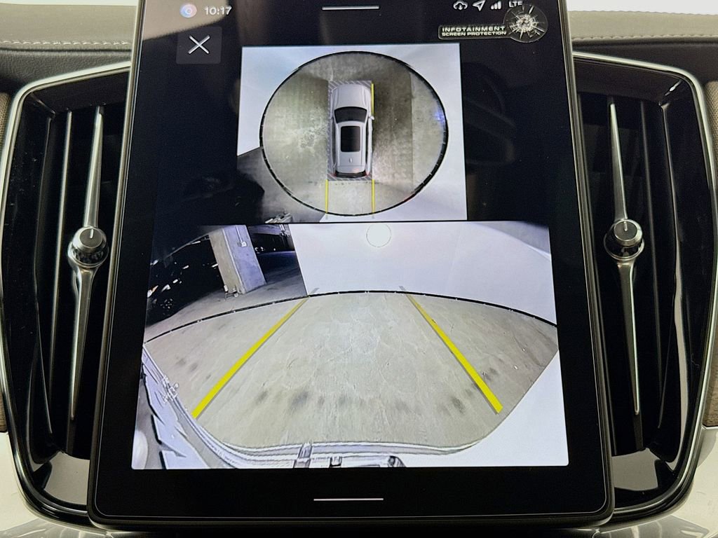 New 2026 Volvo XC90 B6 Plus w/ Protection Package image 14