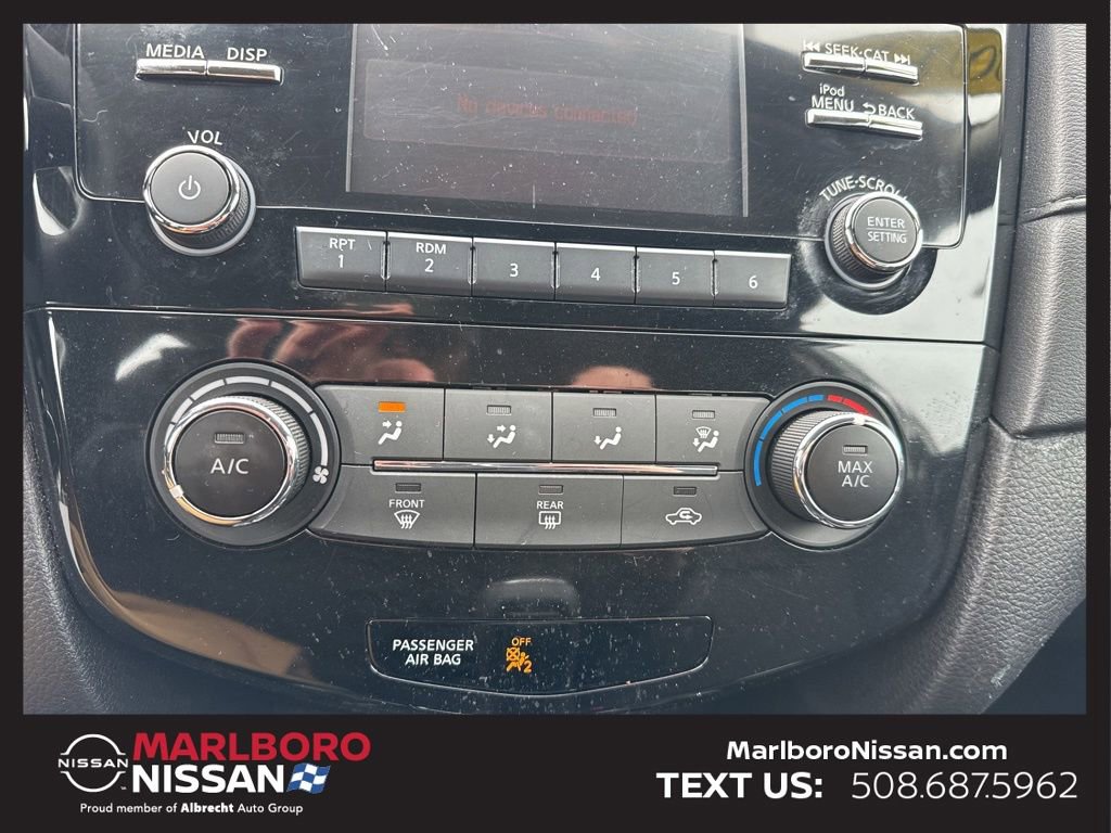 Certified 2017 Nissan Rogue S image 25