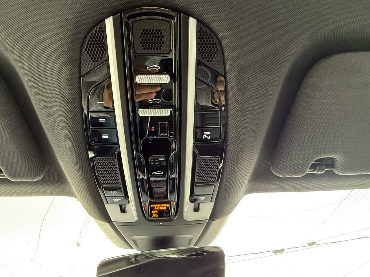 Used 2019 Porsche Panamera 4 image 38