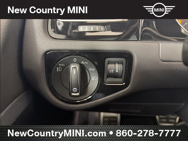 Used 2019 Volkswagen GTI Autobahn image 28