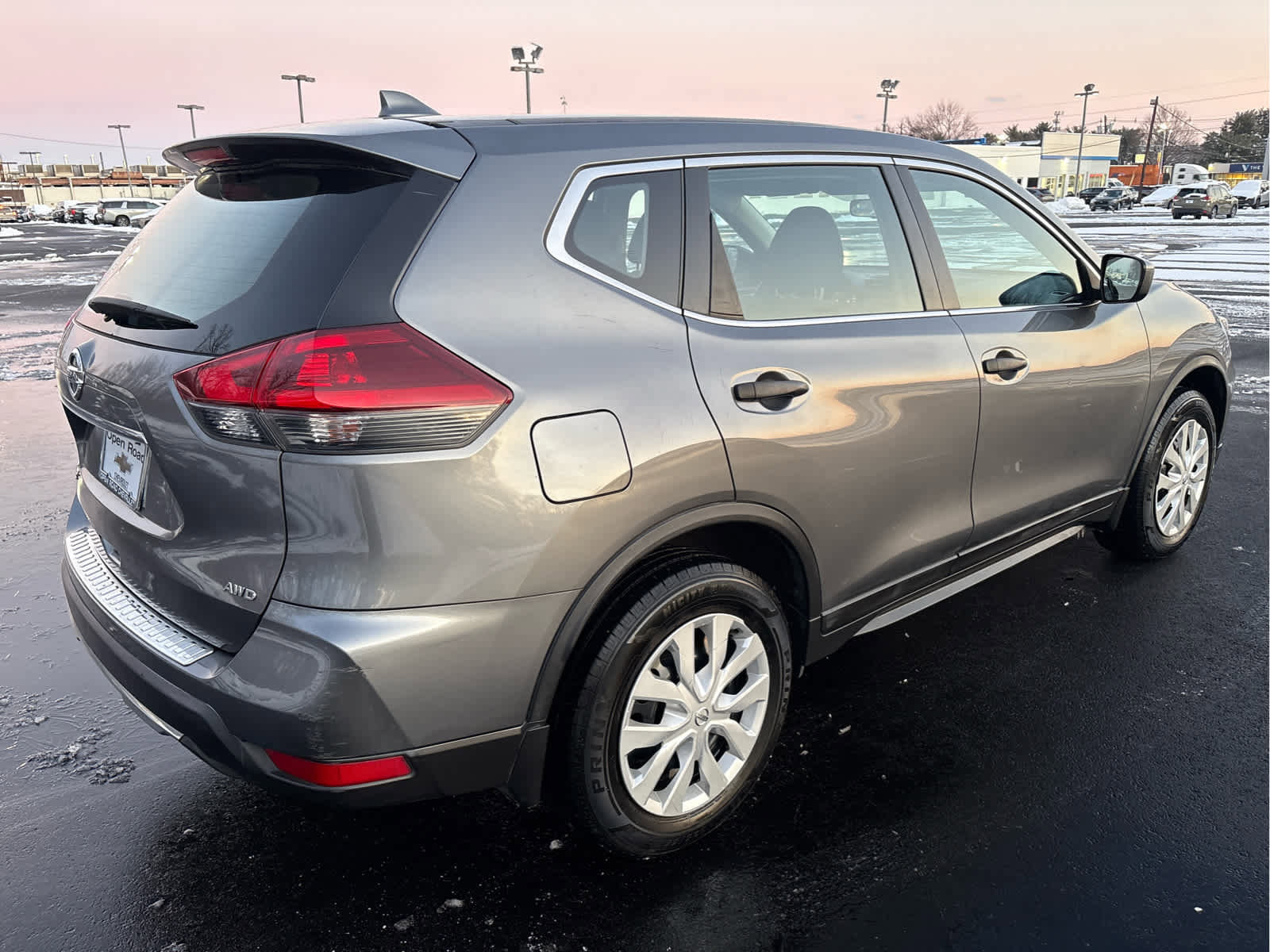 Used 2018 Nissan Rogue S image 7