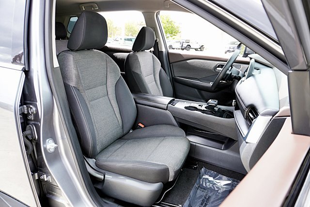 Used 2021 Nissan Rogue SV FWD image 19