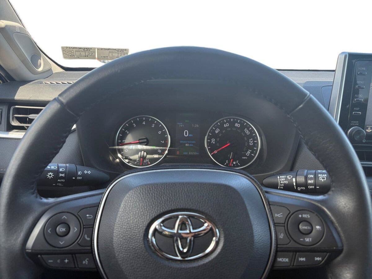 Used 2021 Toyota RAV4 XLE Premium AWD/4WD image 16