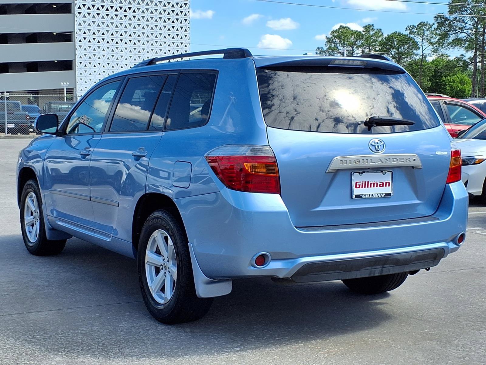 Used 2010 Toyota Highlander SE image 3