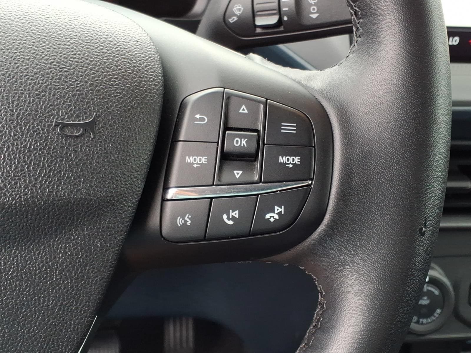 Certified 2025 Ford Maverick Lariat w/ Black Appearance Package AWD/4WD image 26