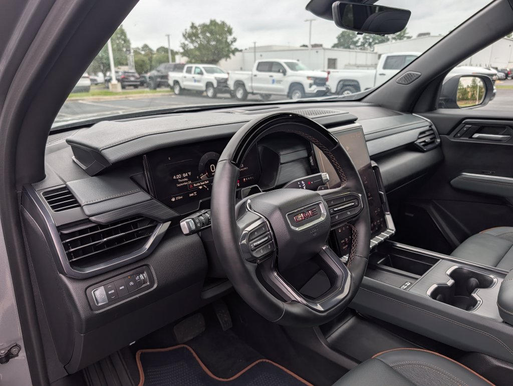 Used 2025 GMC Acadia AT4 w/ Super Cruise Package AWD/4WD image 19