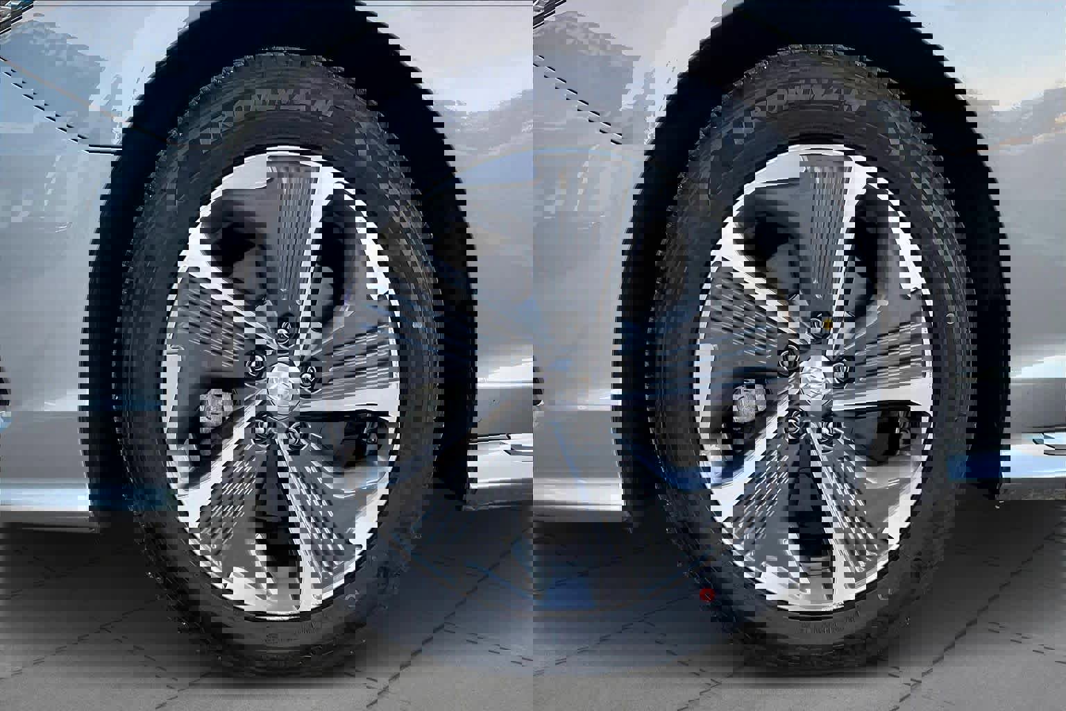 Used 2018 Hyundai Sonata Limited image 12