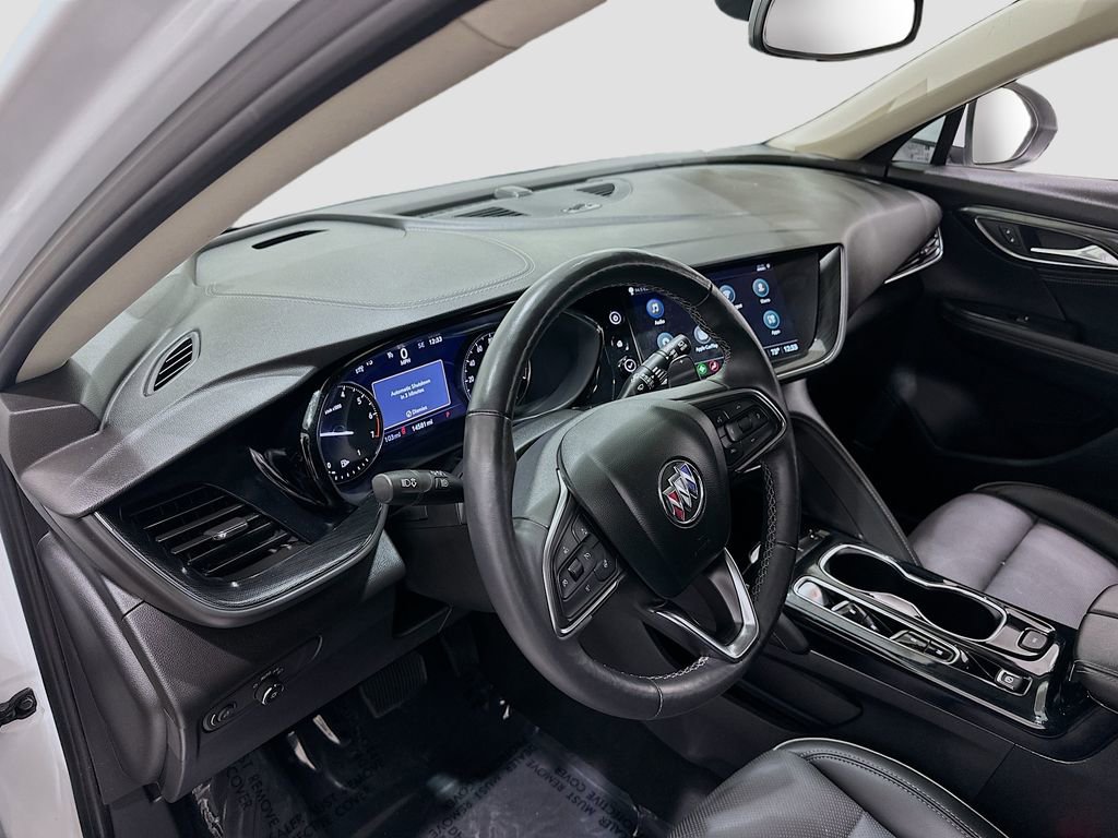 Used 2023 Buick Envision Essence image 9