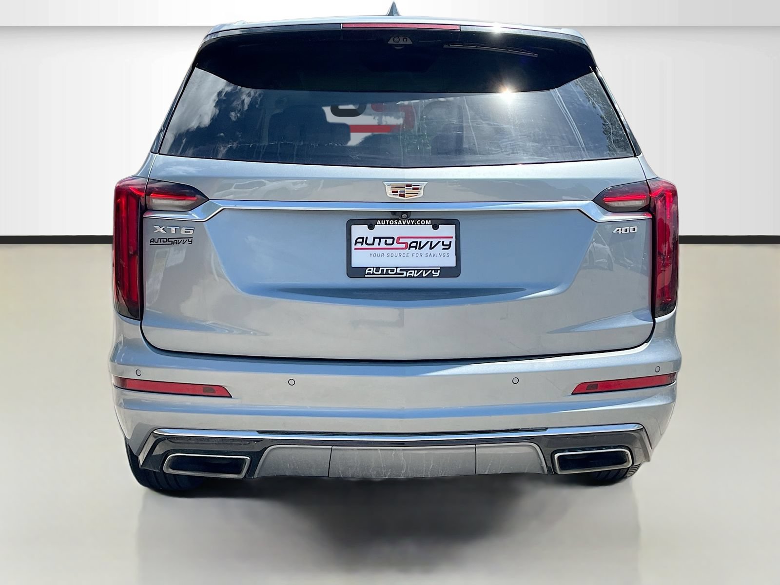 Used 2024 Cadillac XT6 Premium Luxury w/ Technology Package FWD image 6