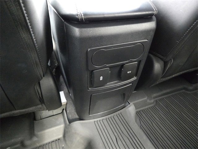 Used 2024 Ford Explorer XLT w/ Equipment Group 202A image 27