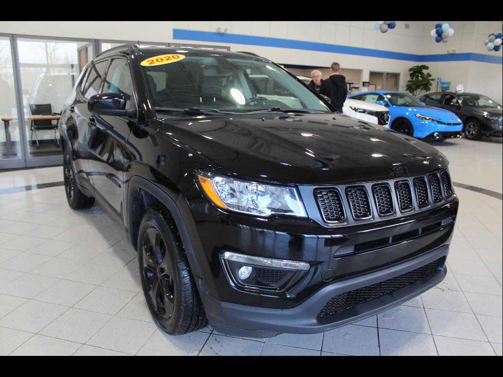 Used 2020 Jeep Compass Latitude AWD/4WD image 3