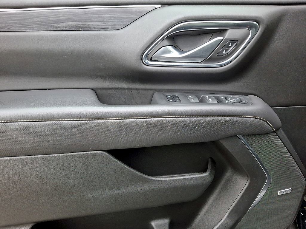 Used 2022 GMC Yukon SLT w/ SLT Luxury Package image 14