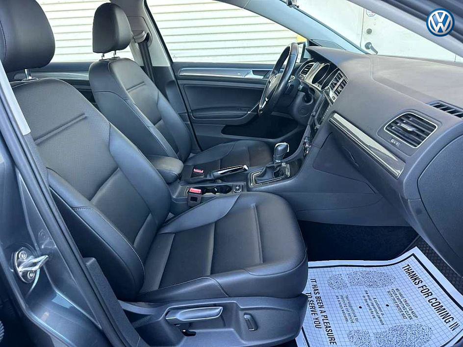 Used 2017 Volkswagen Golf Alltrack SE image 11