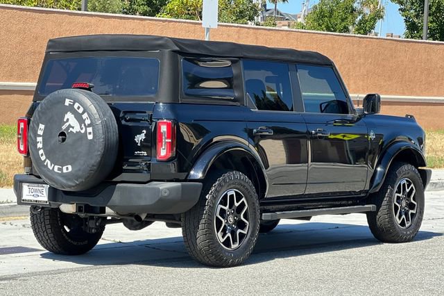 Used 2022 Ford Bronco Outer Banks image 4