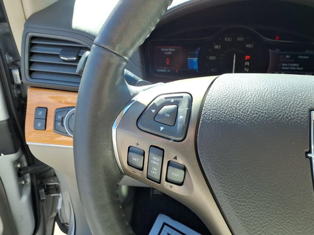 Used 2014 Lincoln MKX AWD w/ Equipment Group 101A image 19