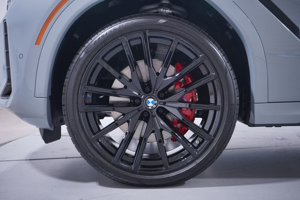 New 2026 BMW X6 xDrive40i w/ Premium Package AWD/4WD image 2