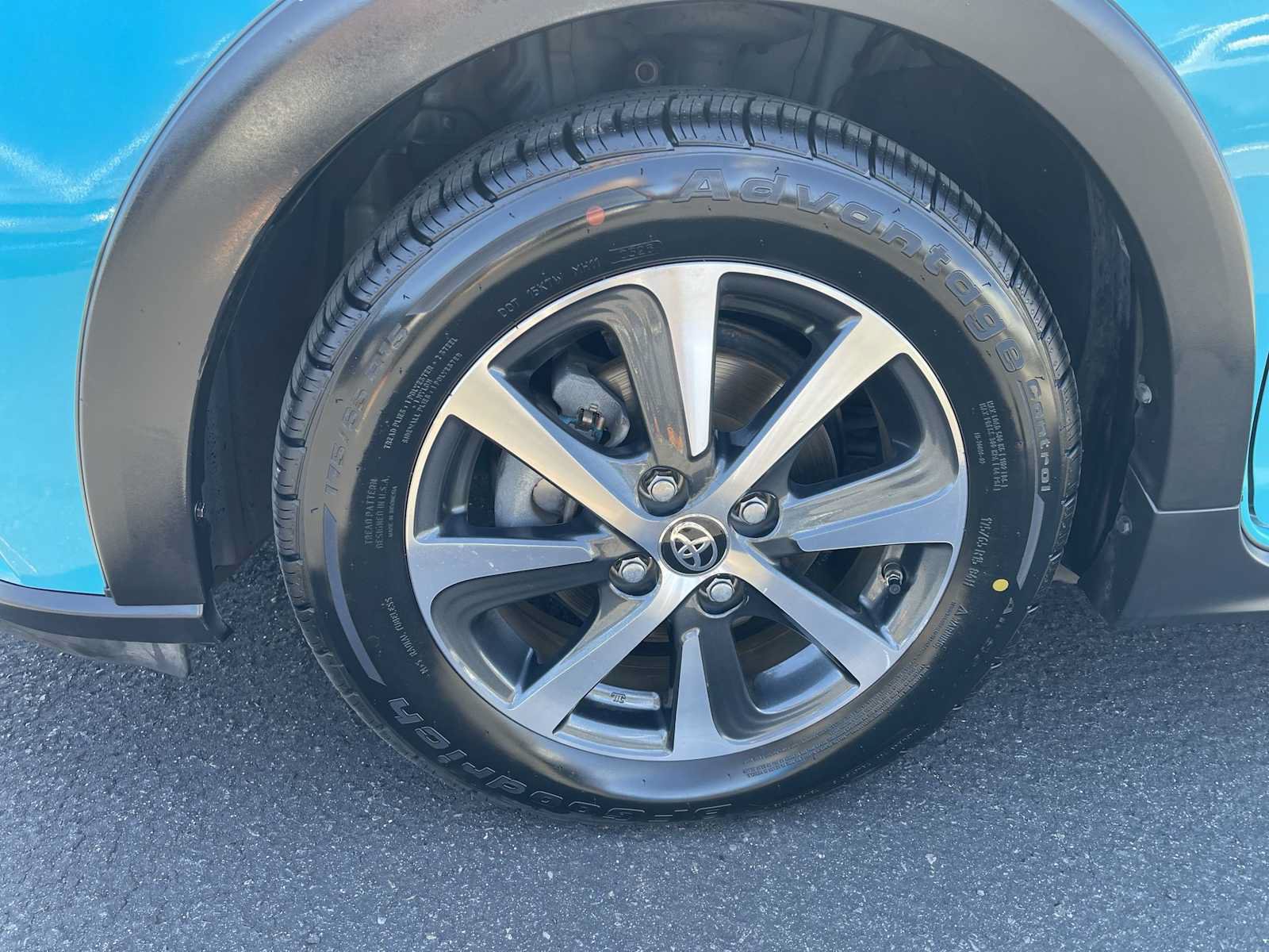 Used 2019 Toyota Prius C FWD image 19