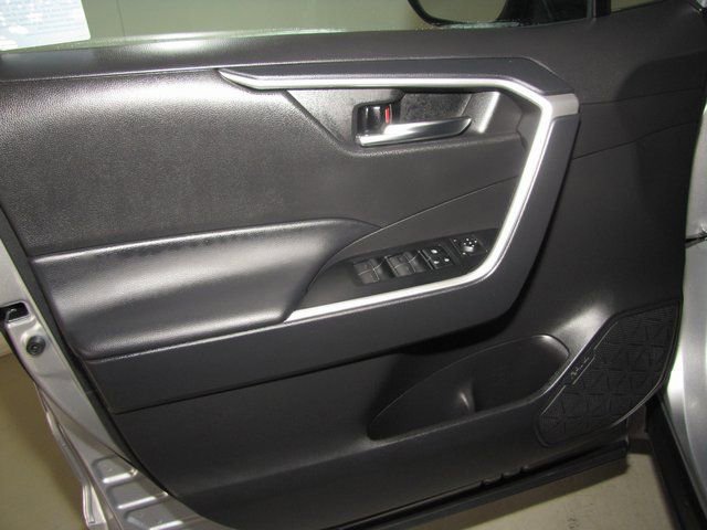 Used 2024 Toyota RAV4 XLE Premium image 11