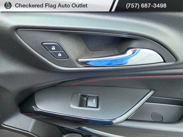 Used 2024 Chevrolet Trax RS w/ Sunroof Package FWD image 44