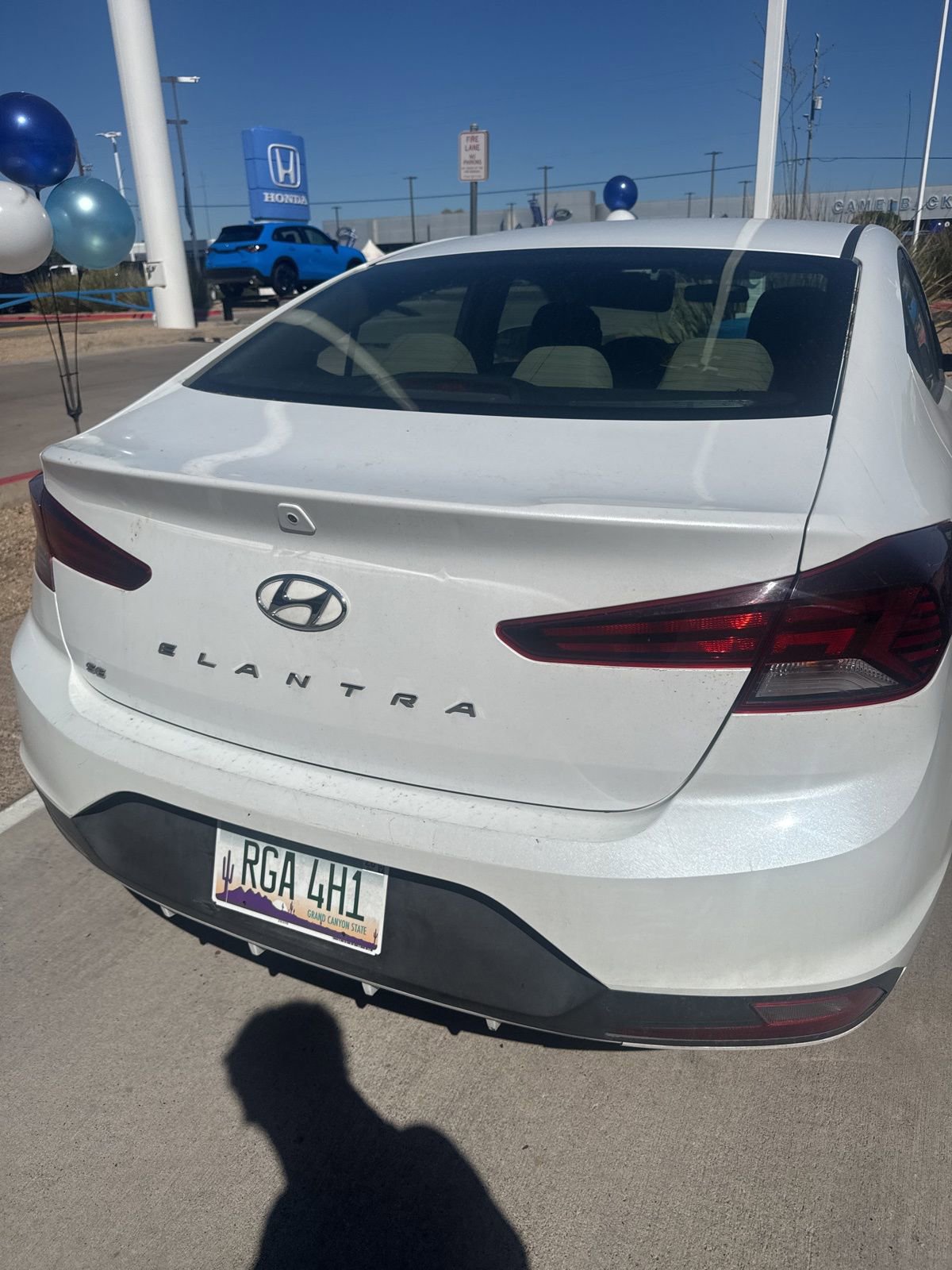 Used 2019 Hyundai Elantra SE image 3