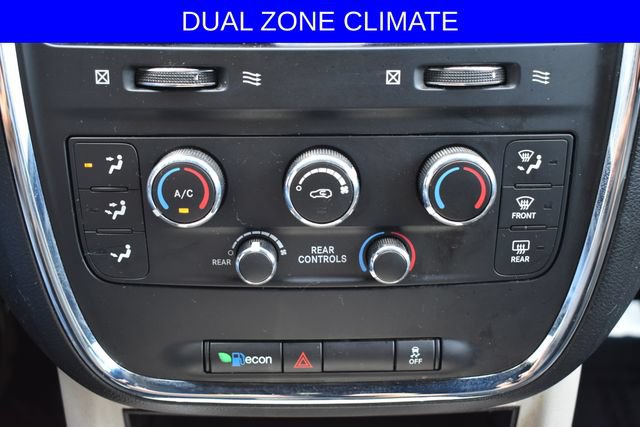 Used 2019 Dodge Grand Caravan SXT FWD image 4