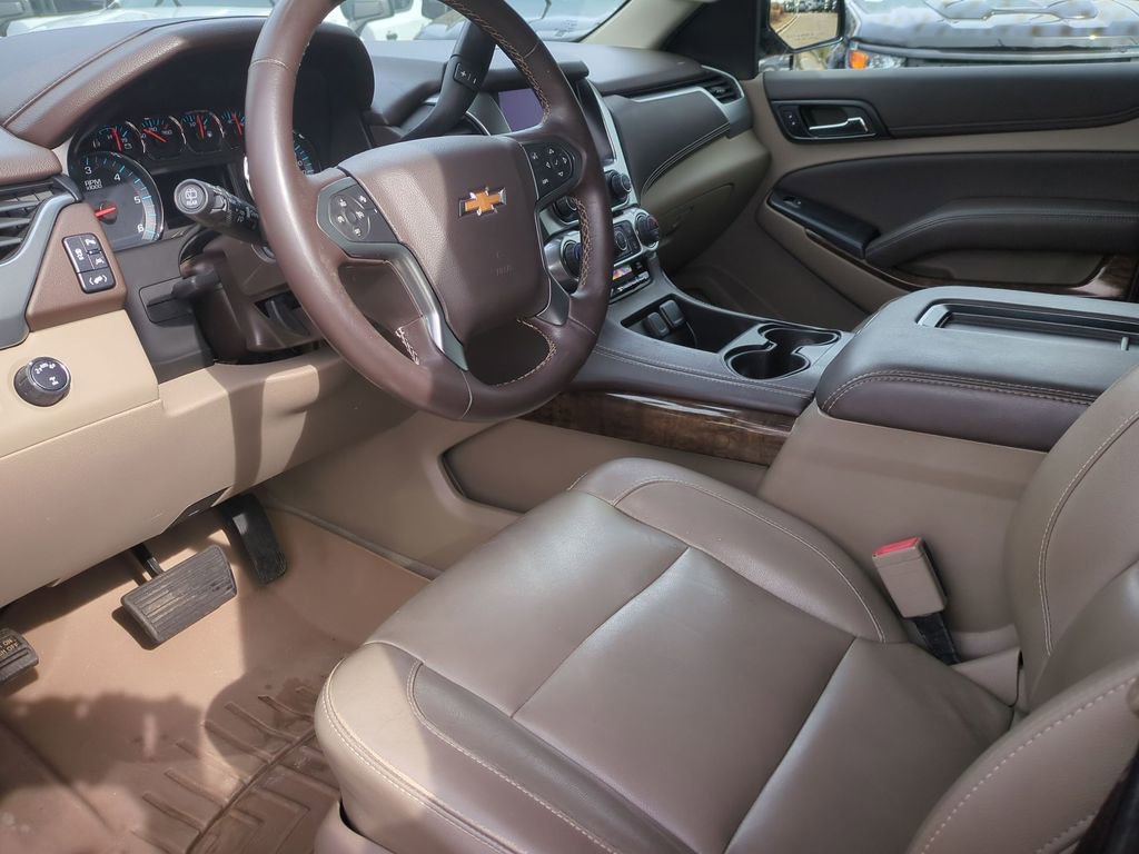 Used 2020 Chevrolet Suburban LT image 11