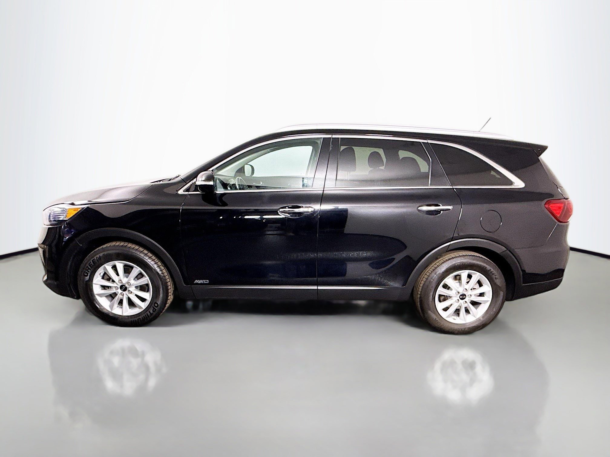 Used 2020 Kia Sorento LX w/ LX I4 Convenience Package image 6