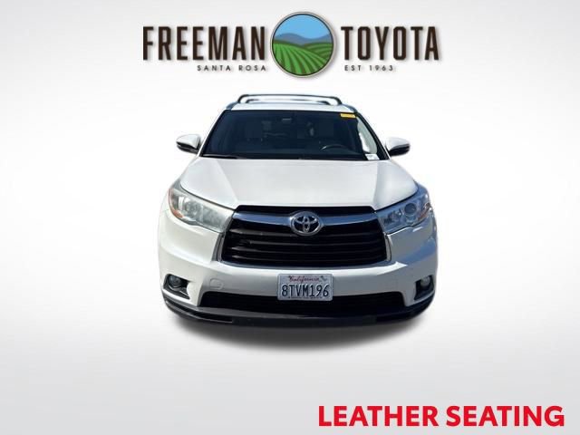 Used 2016 Toyota Highlander XLE AWD/4WD image 3