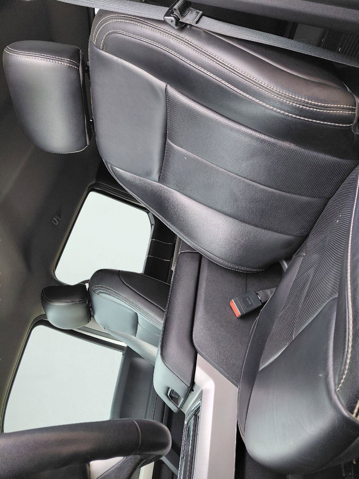 Used 2021 Ford F250 Lariat image 9