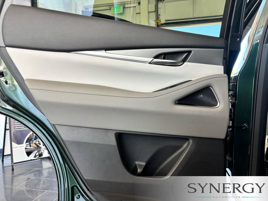 New 2027 INFINITI QX60 Luxe w/ Cargo Package FWD image 22